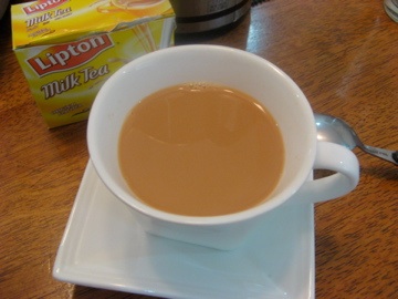 İngiliz usülü sütlü çay